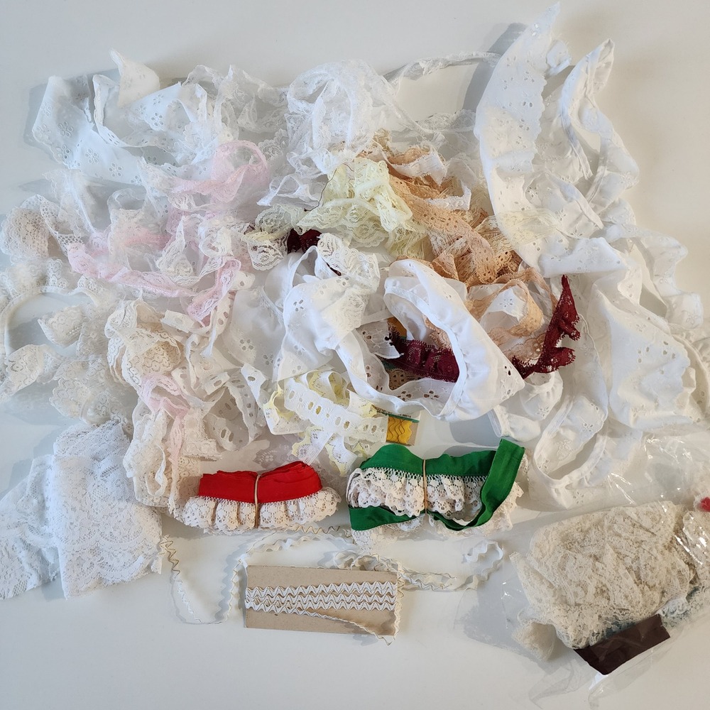 Vintage Lace Eyelet Trim Ribbon Scrap Lot Mixed Sizes Colors Sewing Crafts